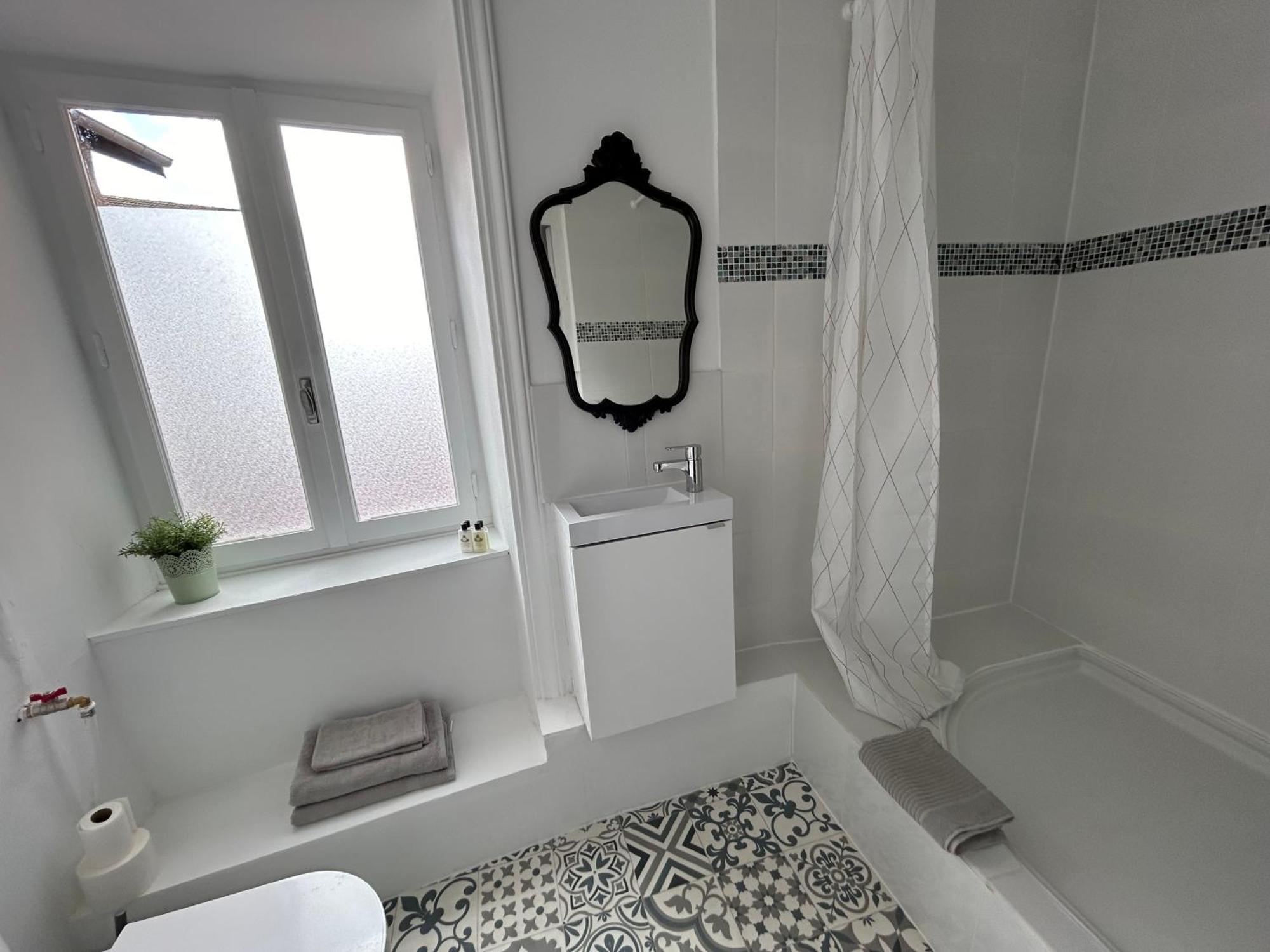 Thizy-les-Bourgs Appartement Cosy Charme Ancien מראה חיצוני תמונה
