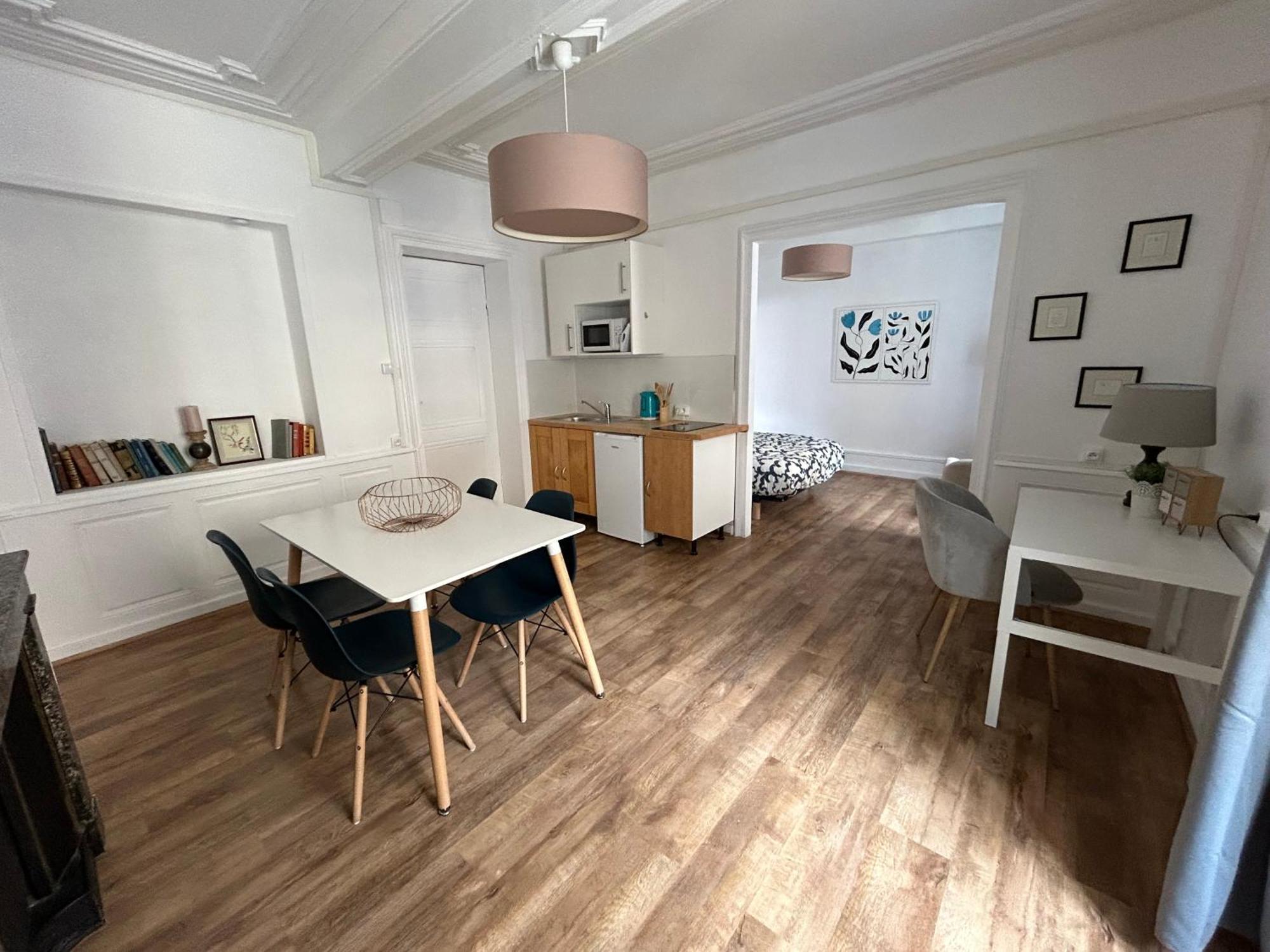 Thizy-les-Bourgs Appartement Cosy Charme Ancien מראה חיצוני תמונה